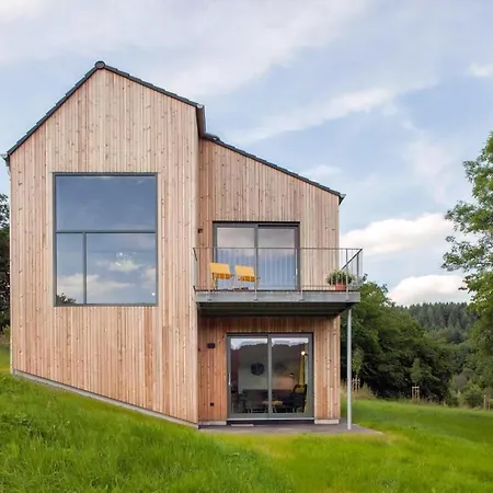 Moderner Holzhausneubau In Der Eifel Holiday home *